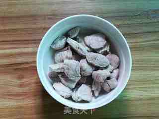 春笋玉米胡萝卜瘦肉汤的做法步骤：2