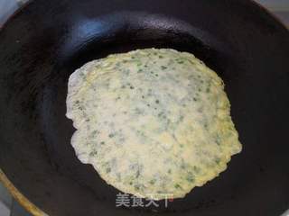 韭菜鸡蛋饼的做法步骤:9
