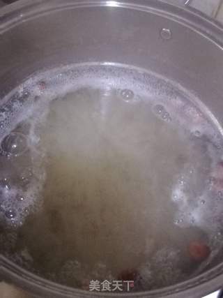 红莲丑耳羹的做法步骤:2