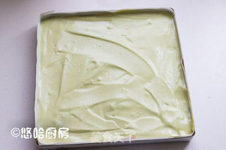 抹茶草莓蛋糕卷的做法步骤:7