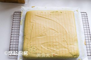 抹茶草莓蛋糕卷的做法步骤:8