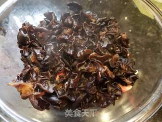 陈醋木耳拌北极贝的做法步骤:8