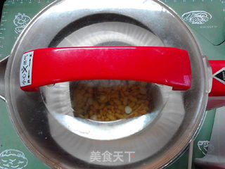 黑小麦薏米杏仁豆浆的做法步骤:6