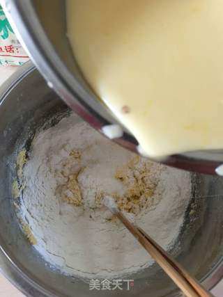 玉米紫薯粒发糕的做法步骤:4