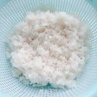 自制蒸肉米粉的做法步骤:2