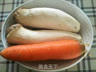 猪肉杏鲍菇胡萝卜包子的做法步骤:7