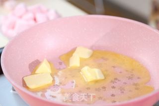 【草莓牛轧糖】的做法步骤：1
