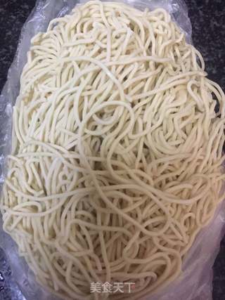 肉酱拌面~“夏日懒人餐”的做法步骤：2