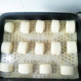 牛奶甜馒头的做法步骤:8