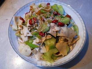 黄瓜拌干豆腐(千张)的做法步骤:8