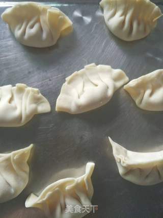 砂锅鲫鱼水饺的做法步骤:6