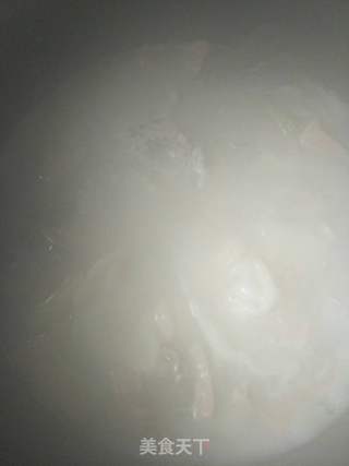 砂锅鲫鱼水饺的做法步骤:11