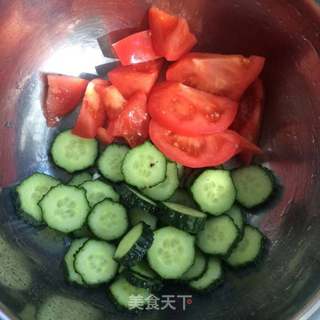 油醋汁拌时蔬的做法步骤:2