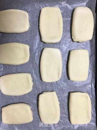 油酥烧饼的做法步骤:13