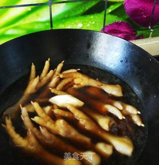 红烧鸡爪的做法步骤:5