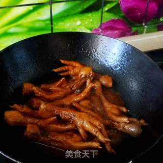 红烧鸡爪的做法步骤:9