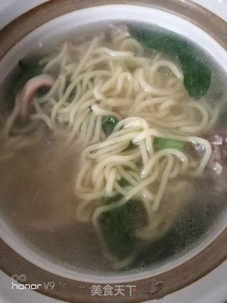 墨鱼汤面的做法步骤：9