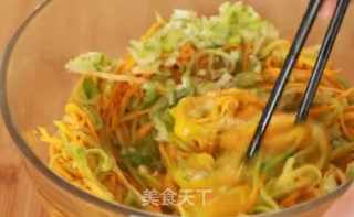 一个萝卜、一块南瓜做成的五珍粉美食居然这么香,做早餐好吃又方便,10分钟就能搞定!的做法步骤:4