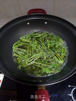 拌香椿的做法步骤：2