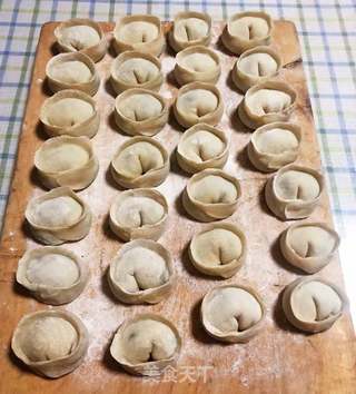 黄花鱼元宝水饺的做法步骤:10