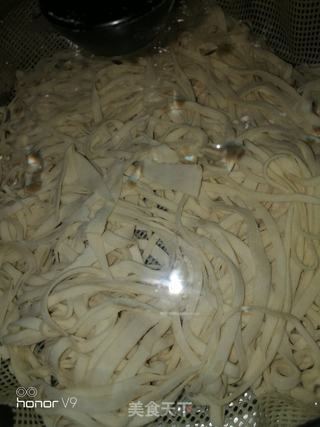 豆角香菇蒸面的做法步骤:4