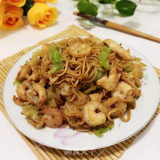 鸡丝虾仁炒面的做法步骤:14