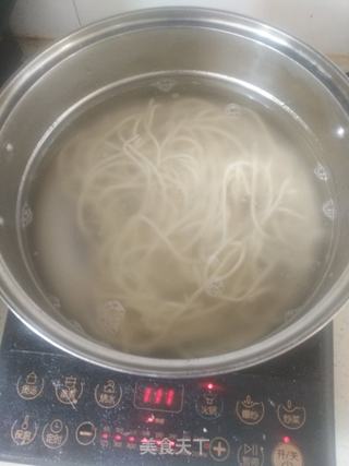 “春食野菜香”:春笋香菇肉酱拌面的做法步骤:10