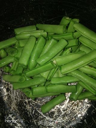鸡肉豆角焖面的做法步骤:3