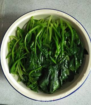 菠菜水煎饺的做法步骤:2