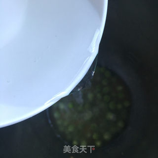 翡翠小米粥的做法步骤:5