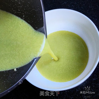 翡翠小米粥的做法步骤:7