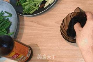 这么做的葱油拌面才好吃呢~的做法步骤:3