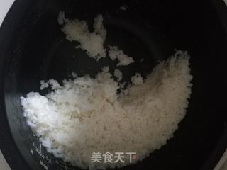 腊肠虾仁炒饭的做法步骤：5