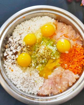 鸡肉丸子的做法步骤：3
