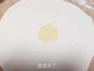 葱花饼的做法步骤：2