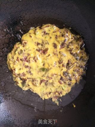 椿芽鸡蛋煎饼的做法步骤:5