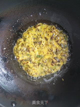 椿芽鸡蛋煎饼的做法步骤:6