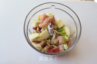 鸡肉鲜汤大馄饨的做法步骤：4