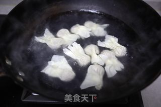 鸡肉鲜汤大馄饨的做法步骤：9