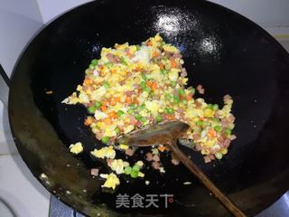 玉米豌豆火腿炒饭的做法步骤:10