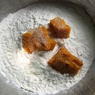 仿真土豆包的做法步骤:2