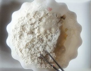 葱油饼的做法步骤：2