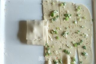 葱油饼的做法步骤:11