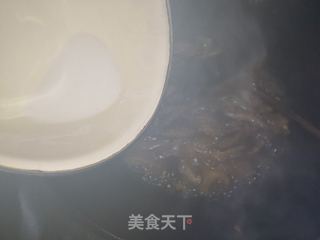 蚝油双菇西兰花的做法步骤:11