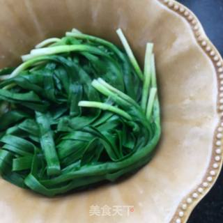 韭菜拌牡蛎的做法步骤:7