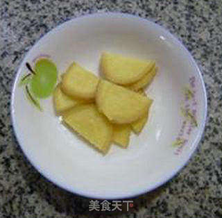 双椒茶树菇牛蛙的做法步骤:3