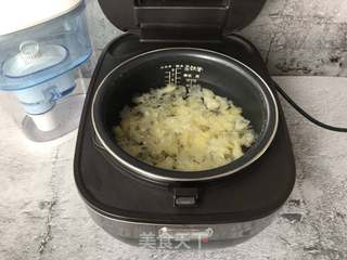 菠萝银耳羹的做法步骤:3