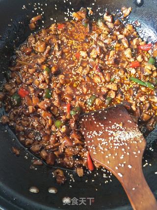 香菇牛肉酱的做法步骤:11