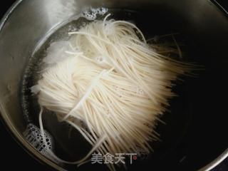 西红柿青椒盖浇面的做法步骤：8
