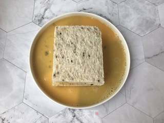 草莓芒果三明治的做法步骤:6
